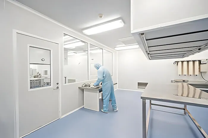 What are the requirements for a 10k clean room?