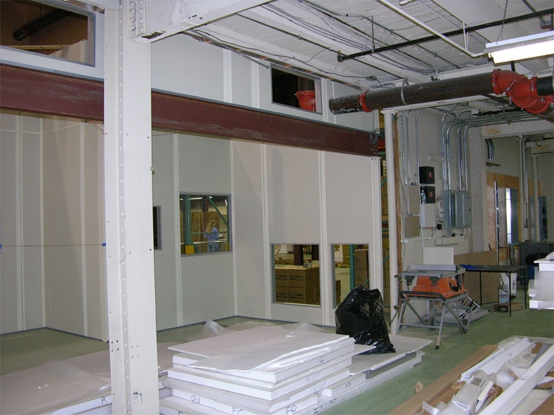 cleanroom_const20_1_large-1.jpg