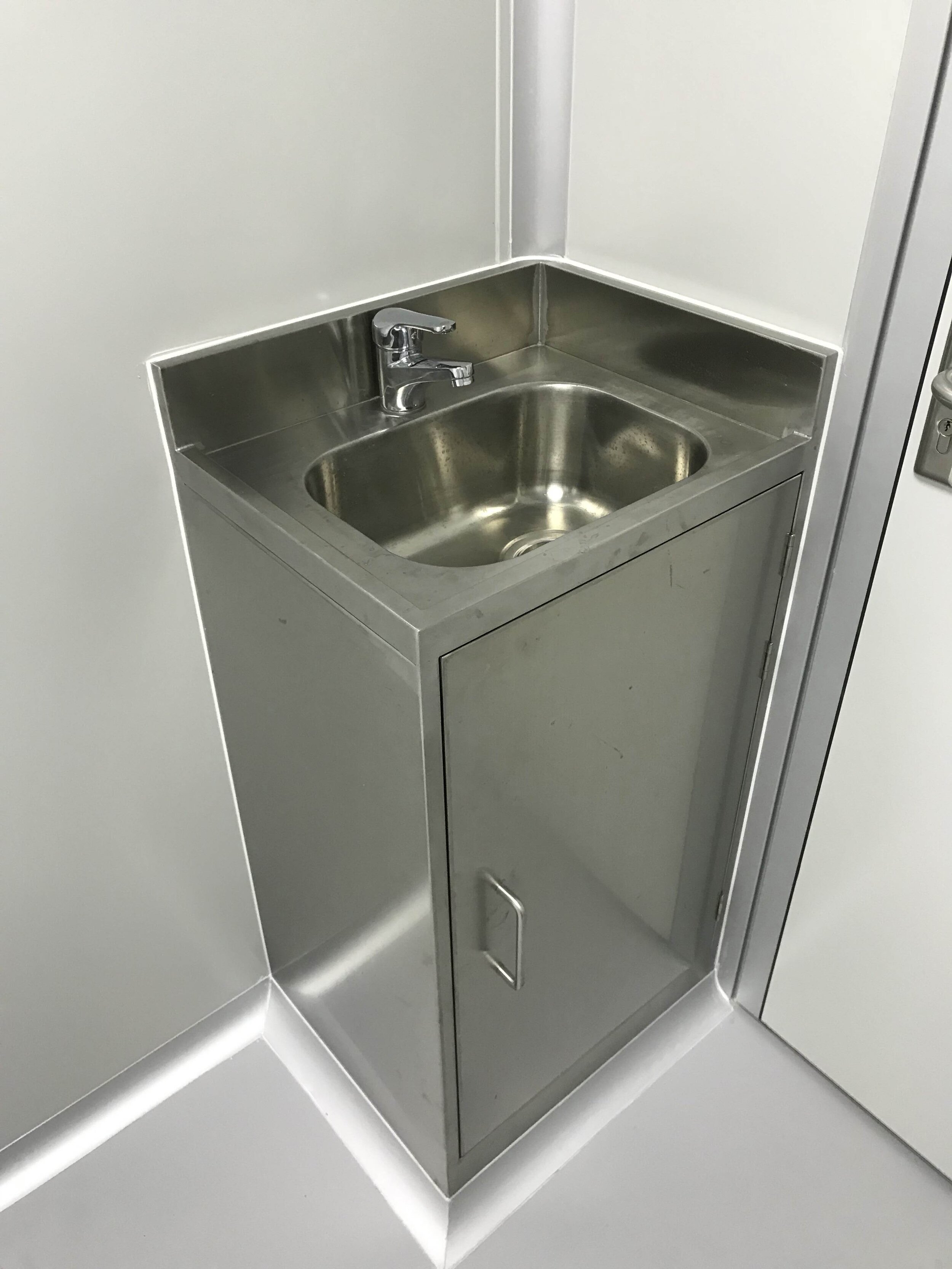 sink Cleanroom Hong Kong / Clean booth / Radiation shielding /  Lead / HEPA Filter / Stainless Steel furniture / ESD products