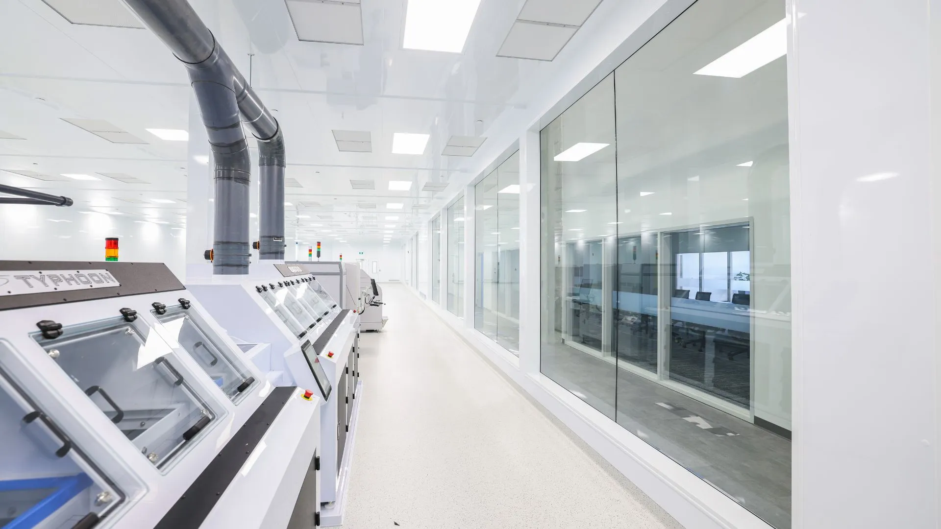 What does class 10,000 clean room mean?