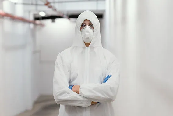 How to Keep Your Workers Safe While Using Your Cleanroom Environment