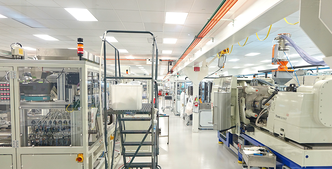 Hamilton Manufacturing Clean Room - United Construction