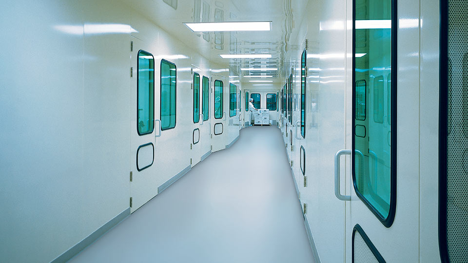Class 100,000 Cleanroom (ISO 8)