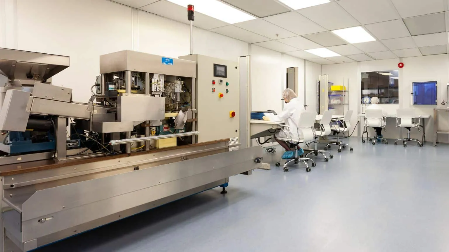 The Importance of Clean Rooms in Medical Device Parts Manufacturing The Importance of Clean Rooms in Medical Device Parts Manufacturing