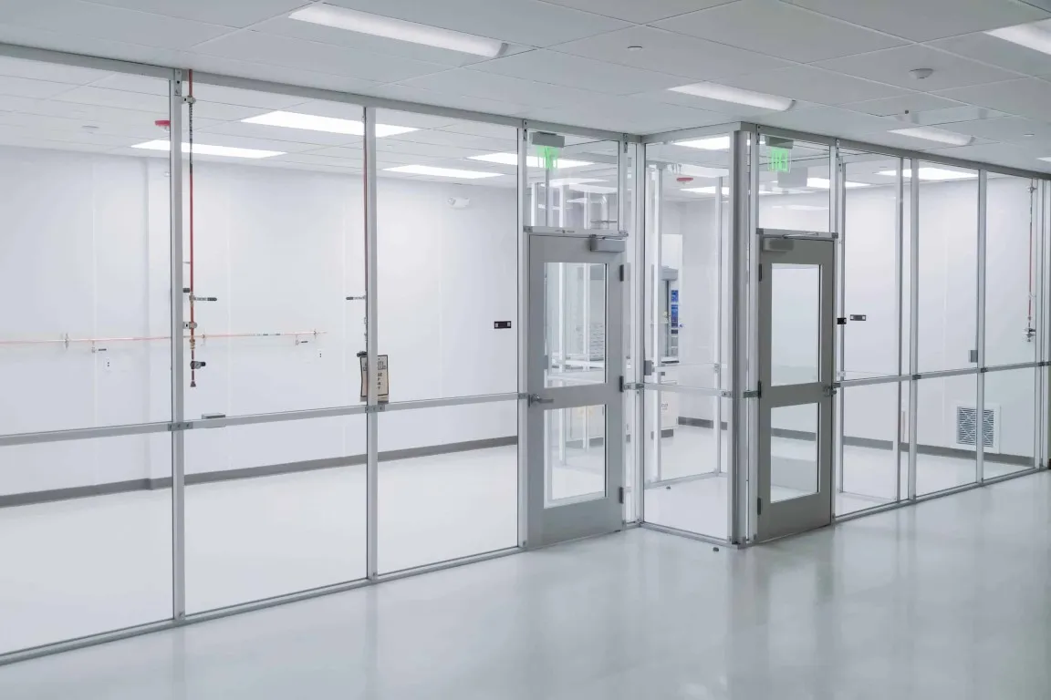 Aluminum Frame Cleanrooms | Custom Hardwall Cleanrooms Aluminum Frame Cleanrooms | Custom Hardwall Cleanrooms