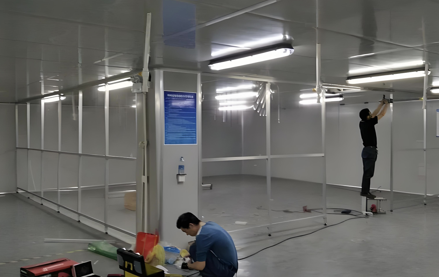 Clean Shed Aluminum Profile Frame Installation2.jpg