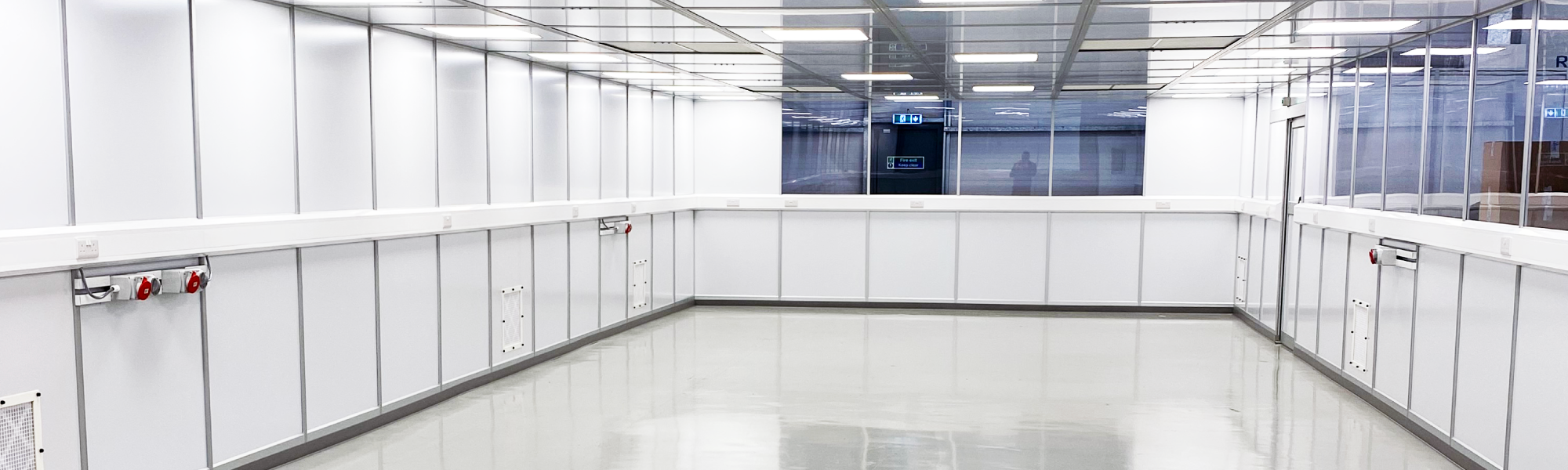 2d051f6b07b0ab2653e63e80724dd680_MonSci-Website-Slider-2000x600-Category-Cleanroom.png