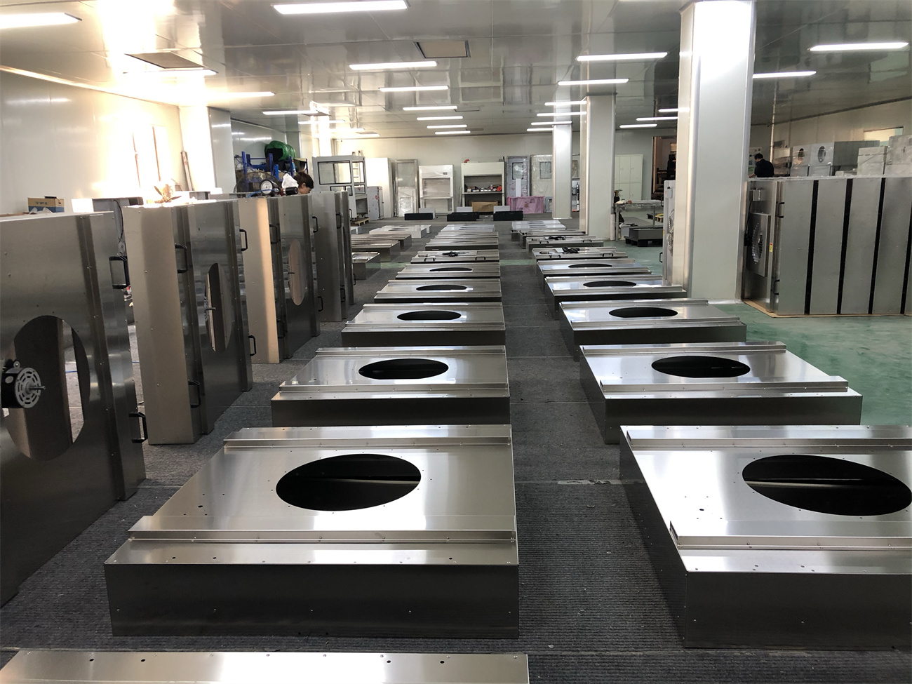 c958dabeff6416256dcae9fc3cc39740_Cleanroom-FFU1.jpg