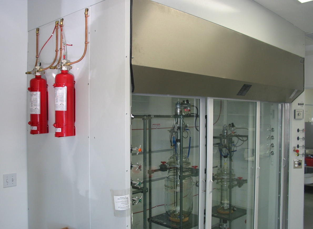 eb06cb80c380ad92f18e7305a75b86a1_fume-hoods_noresize&width=1190&height=872&name=fume-hoods.jpg.jpg