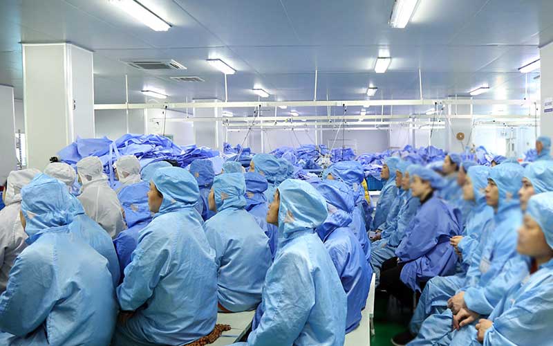 Cleanroom Staff Training Session Cleanroom Staff Training Session