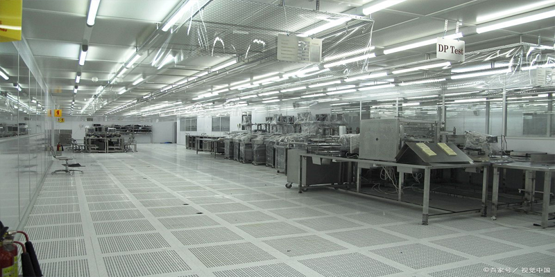 Electronic Industry cleanroom.jpg