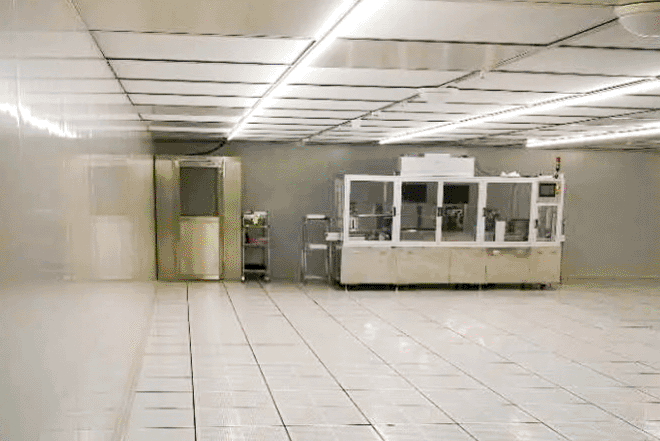 100cleanroom.gif