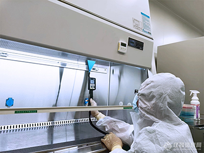 Cleanroom Surface Sampling