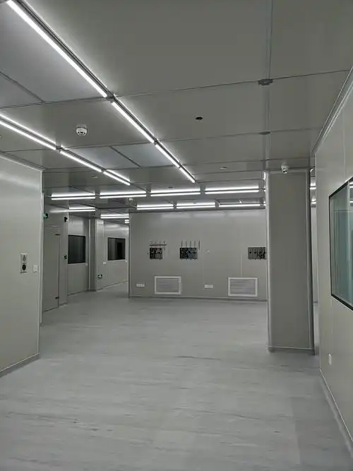 ISO6 Cleanroom