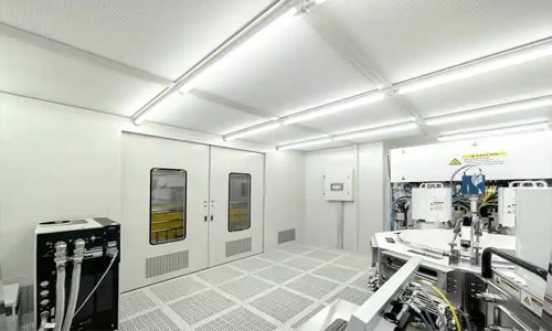 Aerospace & Defense cleanroom