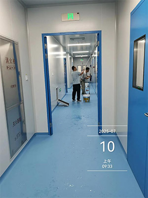 High-Volume Oral Solid Preparation Facility Cleanrom.jpg