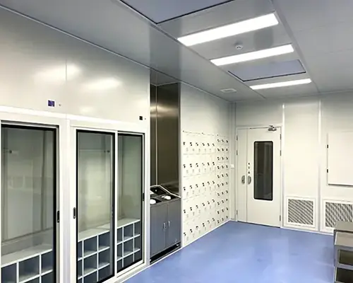ISO 6 Hardwall Cleanroom - Interior View