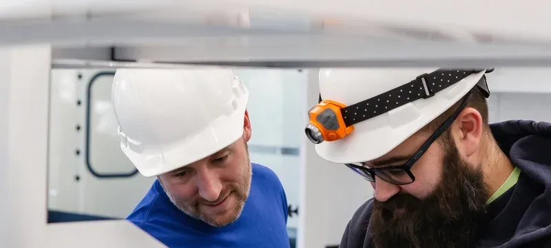 Fume hood validation test technician Fume hood validation test technician